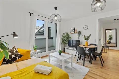 Apartamento Paid Parking - 1 Minute To Public Transport - 3 Min To Supermarket And Pharmacy Viena