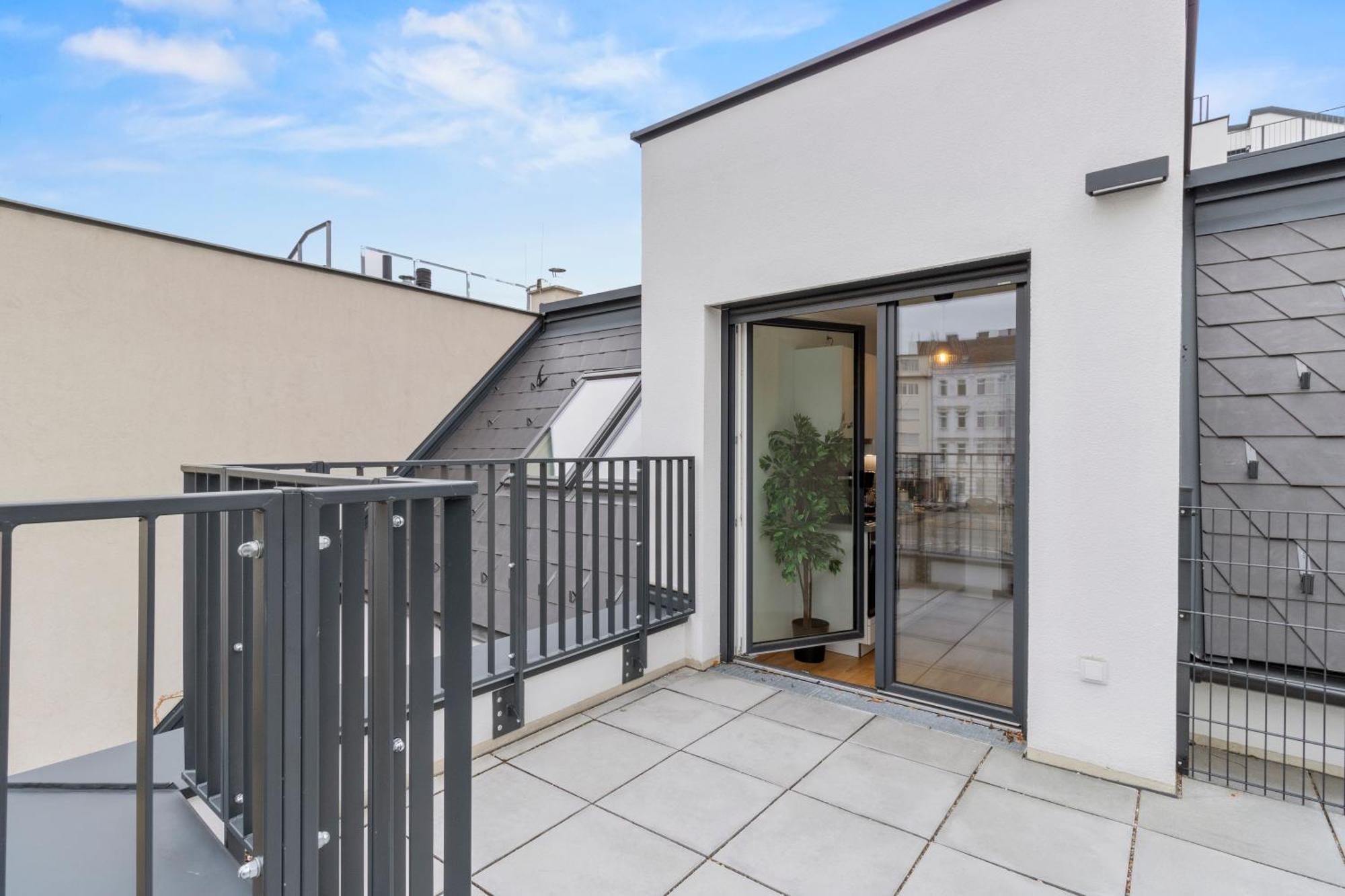 Apartment 1 Min To Public Transport - 3 Min To Supermarket And Pharmacy - On-site Parking For 19,90 Eur *