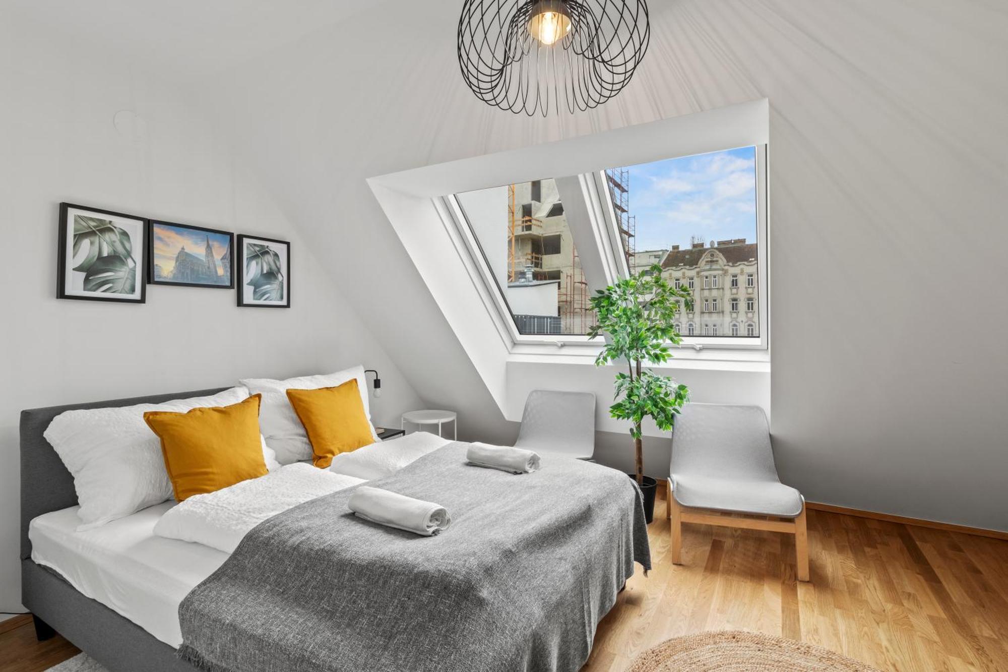 Apartment 1 Min To Public Transport - 3 Min To Supermarket And Pharmacy - On-site Parking For 19,90 Eur