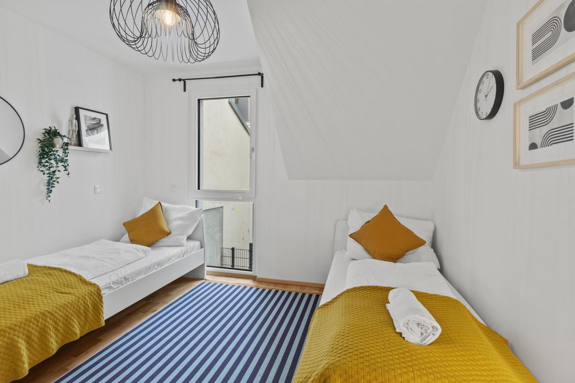1 Min To Public Transport - 3 Min To Supermarket And Pharmacy - On-site Parking For 19,90 Eur Apartment Vienna