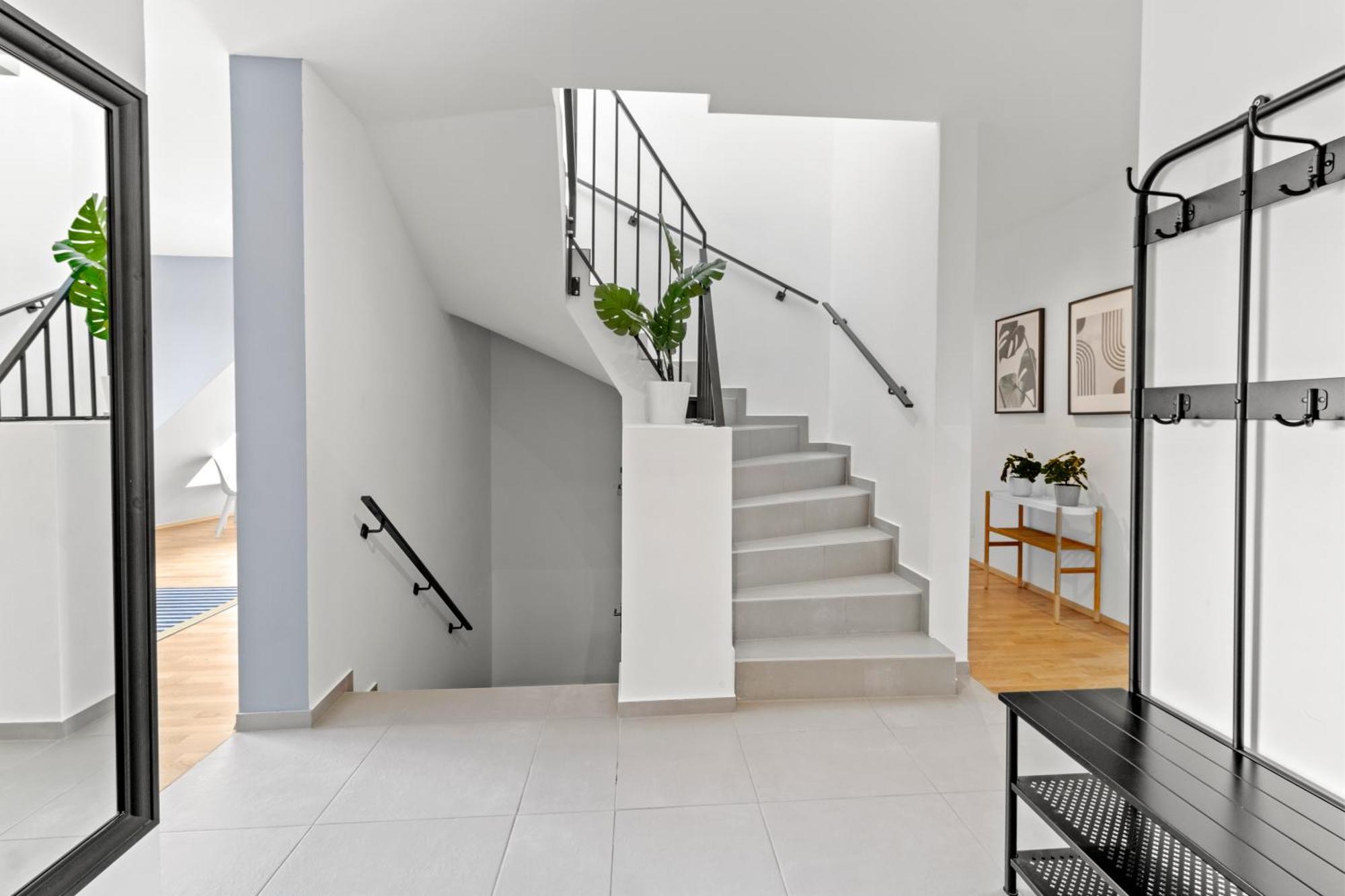 1 Min To Public Transport - 3 Min To Supermarket And Pharmacy - On-site Parking For 19,90 Eur * Vienna