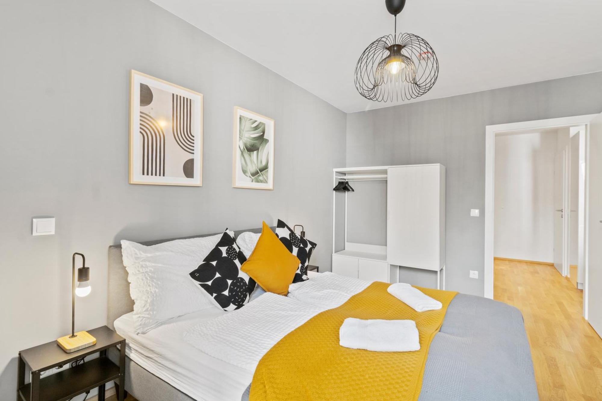 1 Min To Public Transport - 3 Min To Supermarket And Pharmacy - On-site Parking For 19,90 Eur Apartment Vienna