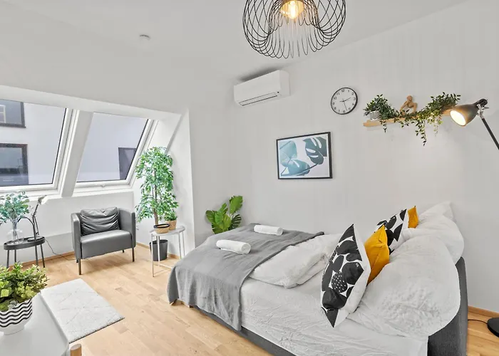 Near Klinik Floridsdorf - 3 Min To Supermarket And Pharmacy - On-Site Parking For 19,90 Eur