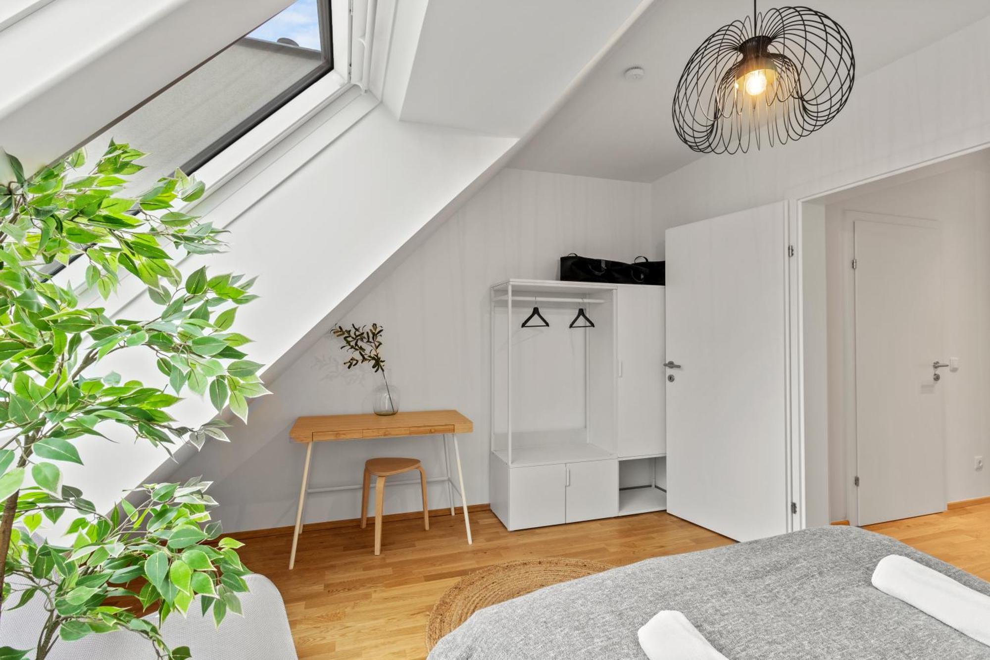 Near Klinik Floridsdorf - 3 Min To Supermarket And Pharmacy - On-Site Parking For 19,90 Eur Wiedeń