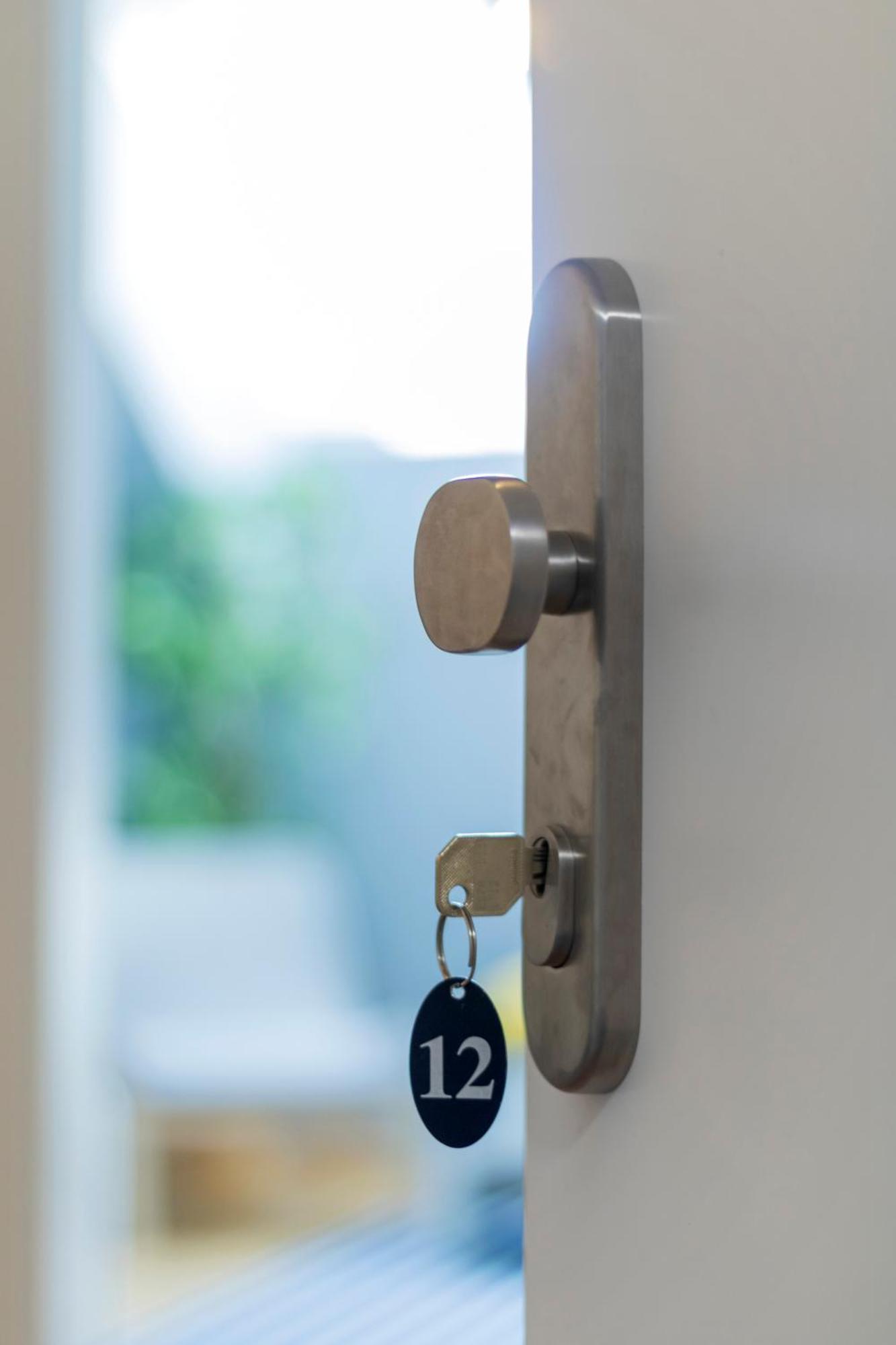 Near Klinik Floridsdorf - 3 Min To Supermarket And Pharmacy - On-Site Parking For 19,90 Eur Appartement